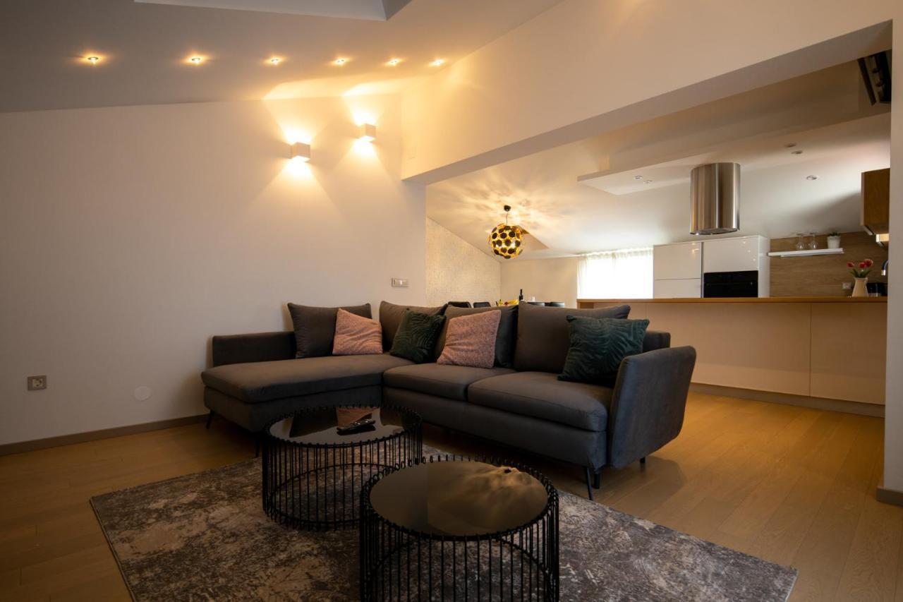 Lumaja Luxury Apartman Biograd Na Moru Ngoại thất bức ảnh