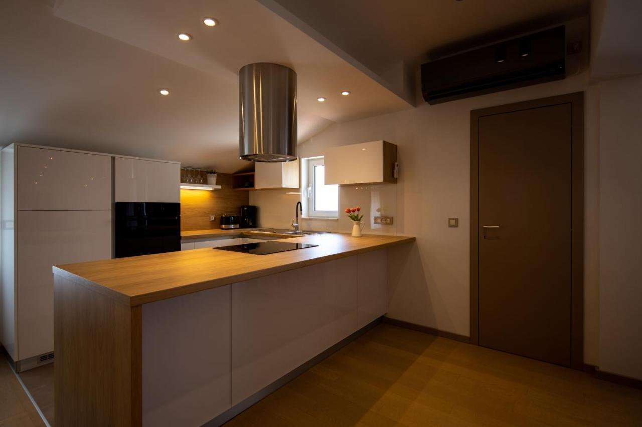 Lumaja Luxury Apartman Biograd Na Moru Ngoại thất bức ảnh