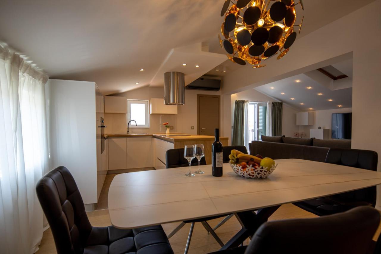 Lumaja Luxury Apartman Biograd Na Moru Ngoại thất bức ảnh