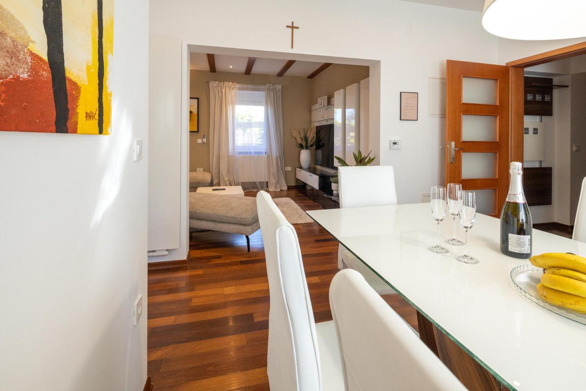 Lumaja Luxury Apartman Biograd Na Moru Ngoại thất bức ảnh
