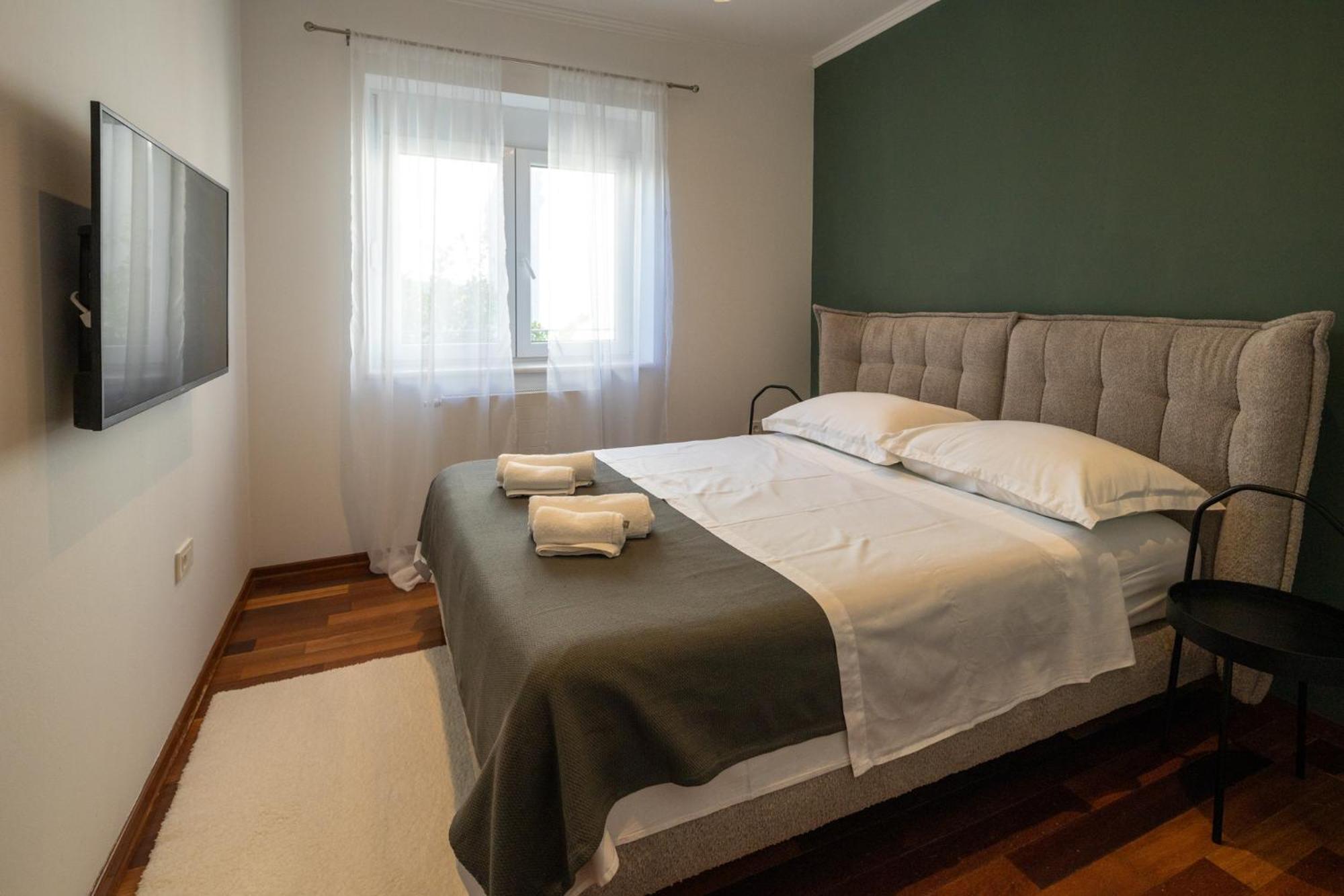Lumaja Luxury Apartman Biograd Na Moru Ngoại thất bức ảnh