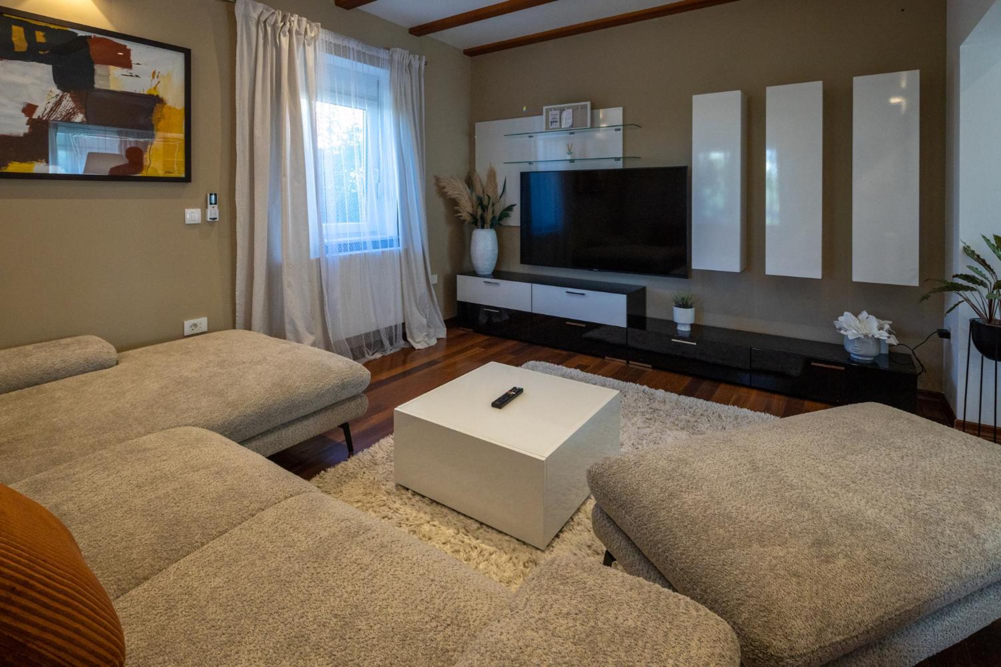 Lumaja Luxury Apartman Biograd Na Moru Ngoại thất bức ảnh